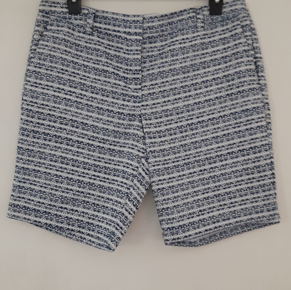 Liz Claiborn navy summer Tapestry shorts sz 14 - Picture 2 of 8